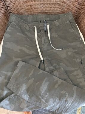 Vuori Men's Olive Camo Cargo Pants